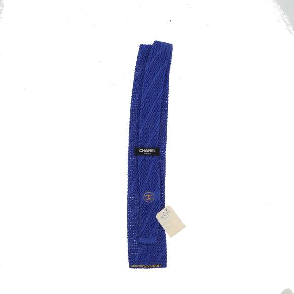 CHANEL Tie in Blue Silk - Picture 3 of 6